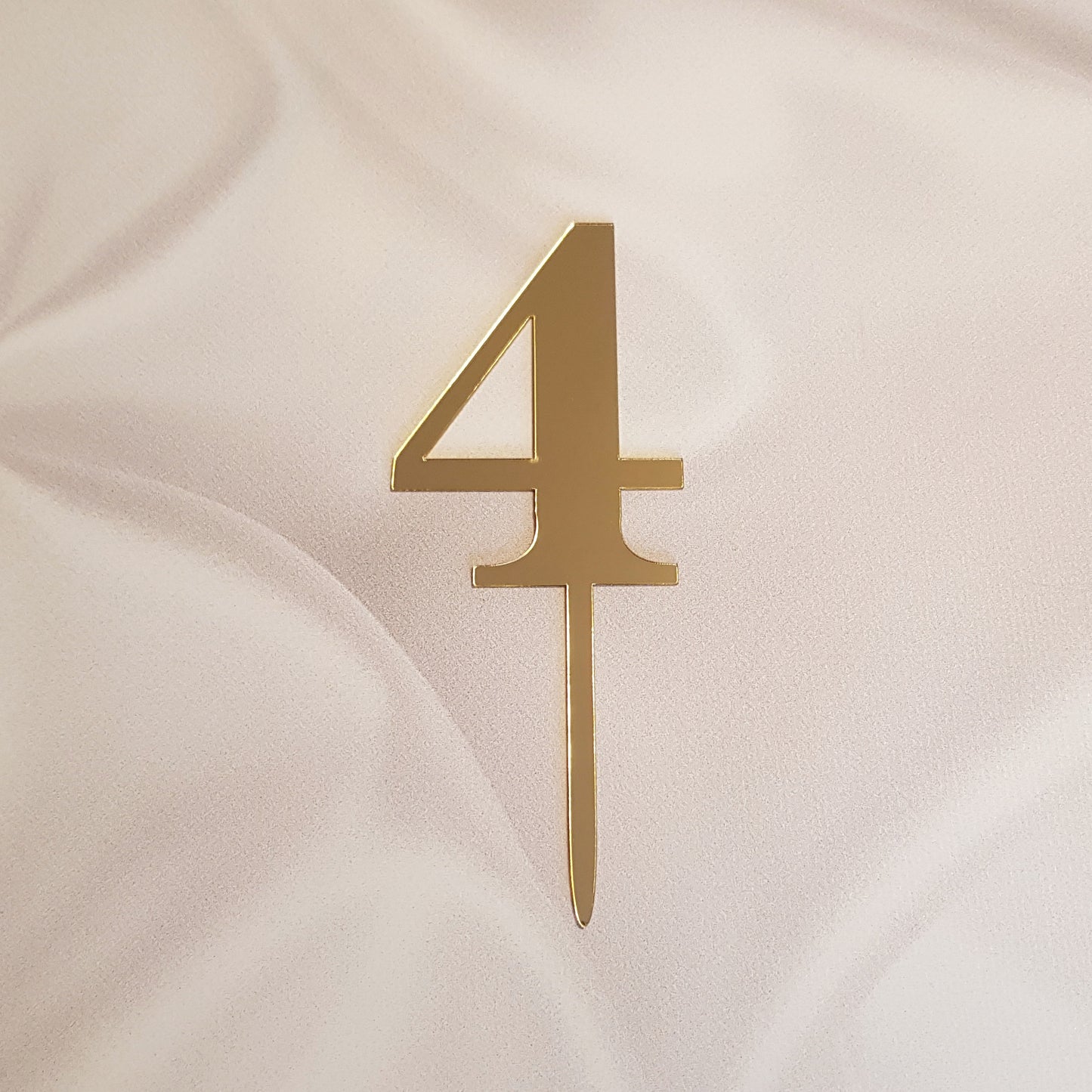 Acryl Topper Zahl 4 10124