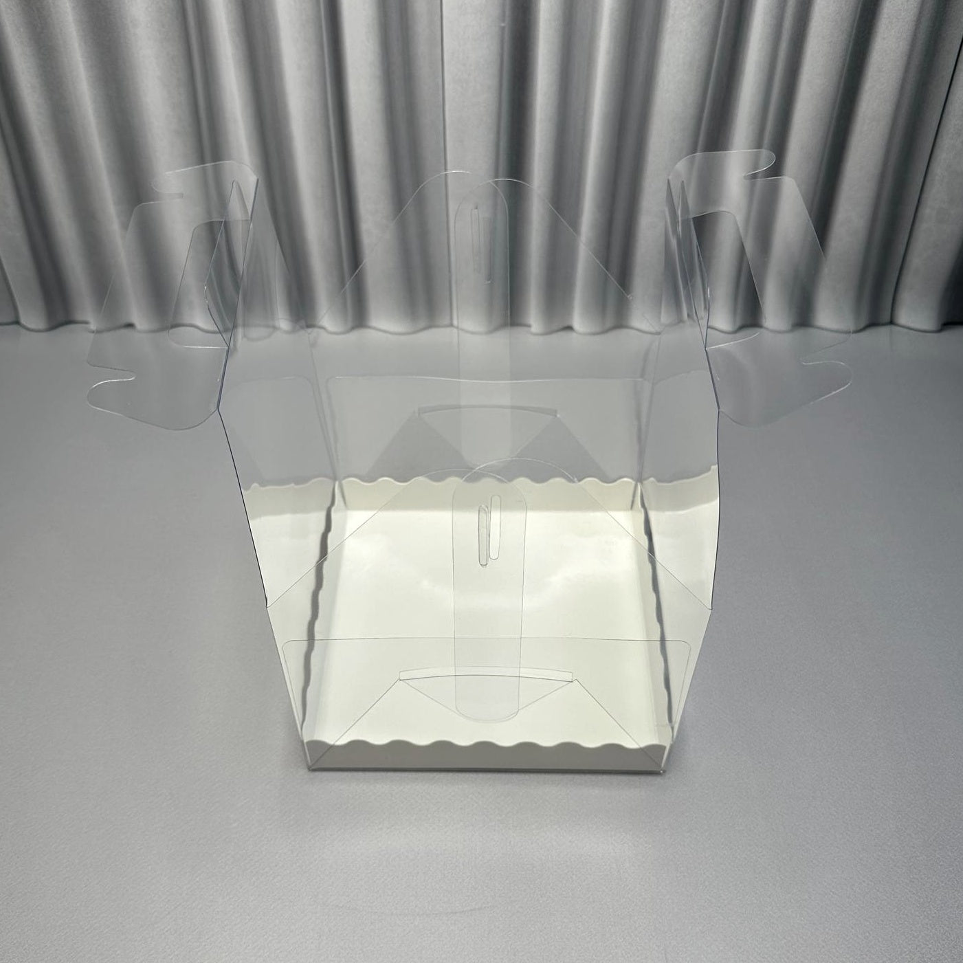 NEU! Box mit Transparentem Fenster 16 x 16 x 12 cm 10051